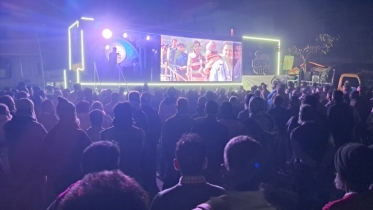 গণভোট ও নির্বাচনের বার্তা নিয়ে আদমদীঘিতে ‘ভোটের গাড়ি’